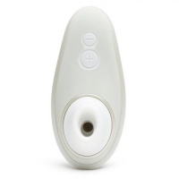 Бесконтактный вакуумно-волновой стимулятор клитора Womanizer Liberty жемчужный