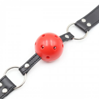 Красный дышащий кляп-шар