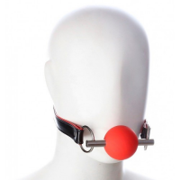 Красный кляп-шар из медицинского силикона