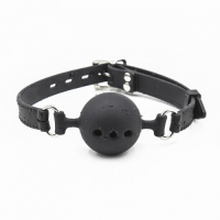 Дышащий силиконовый кляп Plug the ball с диаметром шарика 4,5 см
