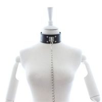 Широкий черный ошейник с заклепками