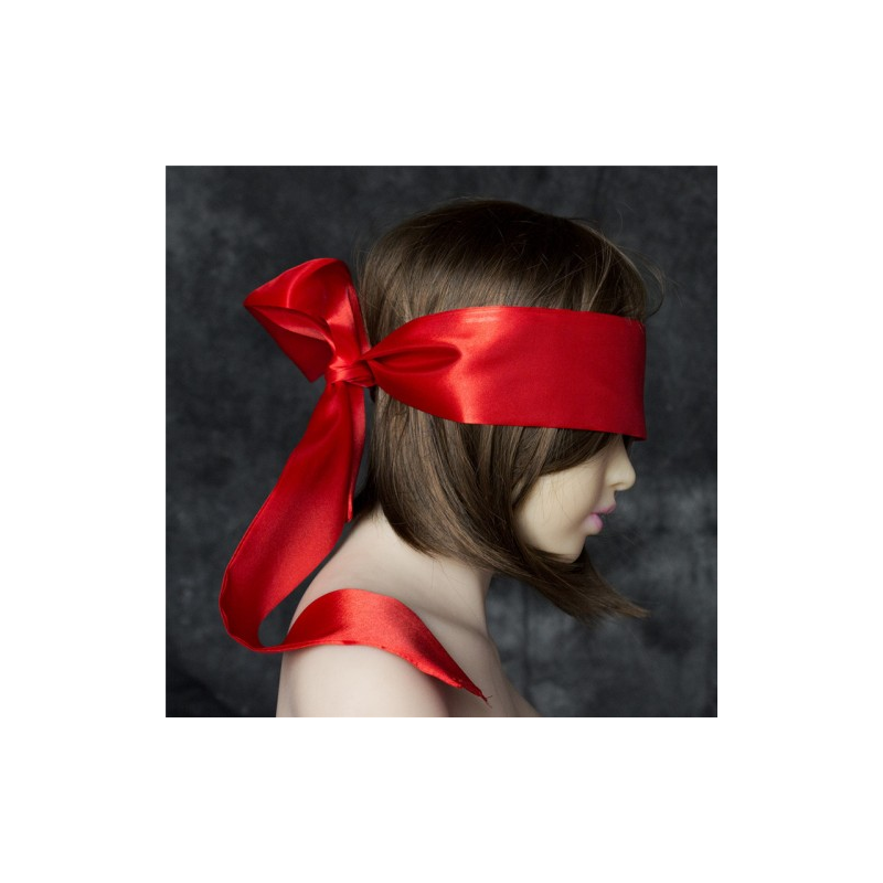 Красная сатиновая маска-лента на глаза