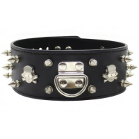 Широкий черный ошейник с шипами