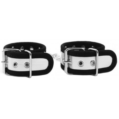 Серебряные наручники с металлическими заклёпками