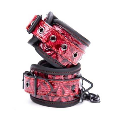Дизайнерские наручники красно-черного цвета