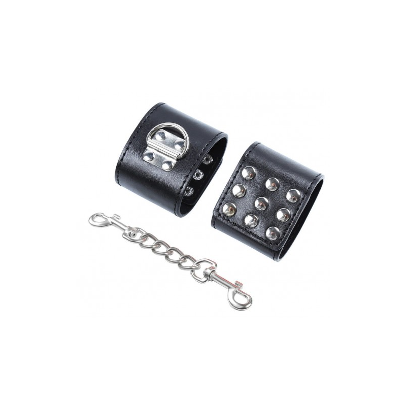 Черные наручники с металлическими заклепками
