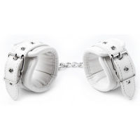 Классические белые наручники на цепочке