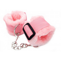 Текстильные наручники с мехом розовые