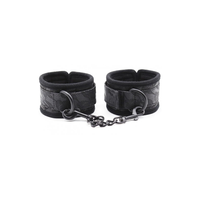 Черные наручники с кружевом