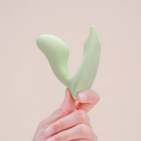 Вагинально-клиторальный смарт-стимулятор Magic Motion Umi зеленый