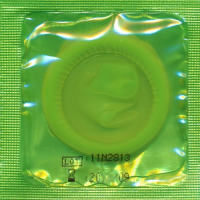Светящиеся в темноте презервативы Love Light Glow 3 шт