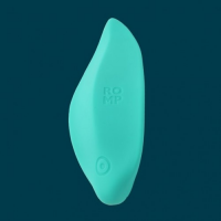 Клиторальный вибростимулятор в трусики Romp Wave