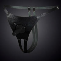 Кожаные трусики со штырьком для страпона Sitabella